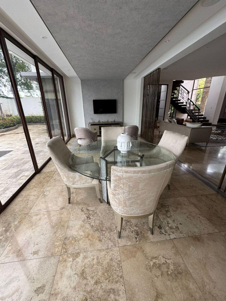 Casa con 780 m² Terreno y 4 Recámaras en Venta en Samborondón, Guayas — imagen 6
