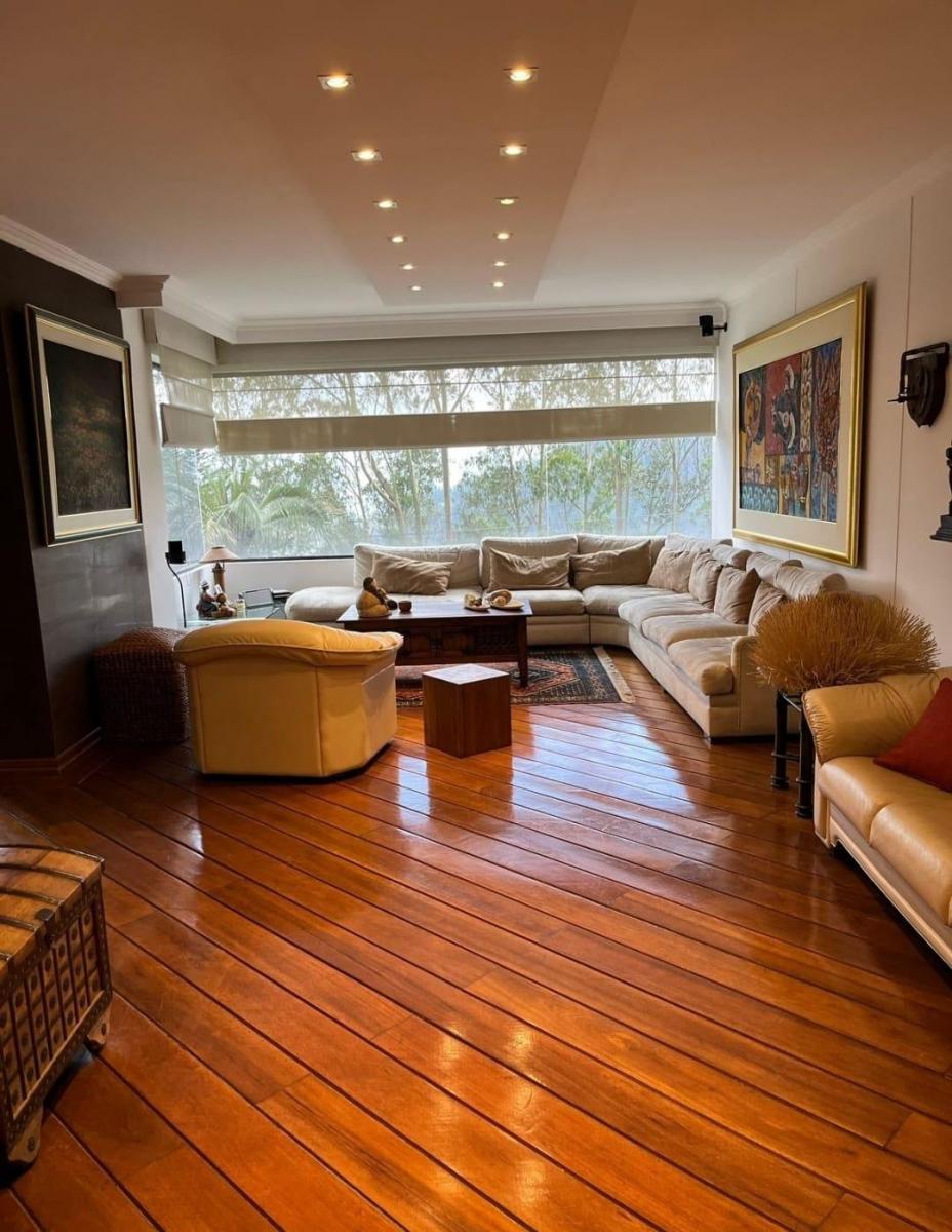 Departamento de Venta en Av González Suárez en El Lujoso Edificio Torre Sol II — imagen 9
