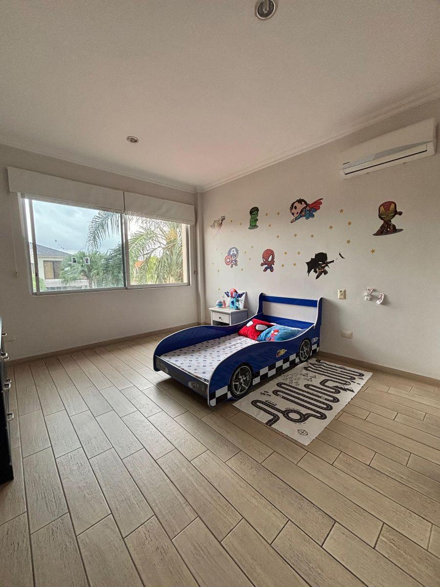 Samborondon Km 7 Terrasol Casa Al Lago en Venta, Guayas — imagen 2