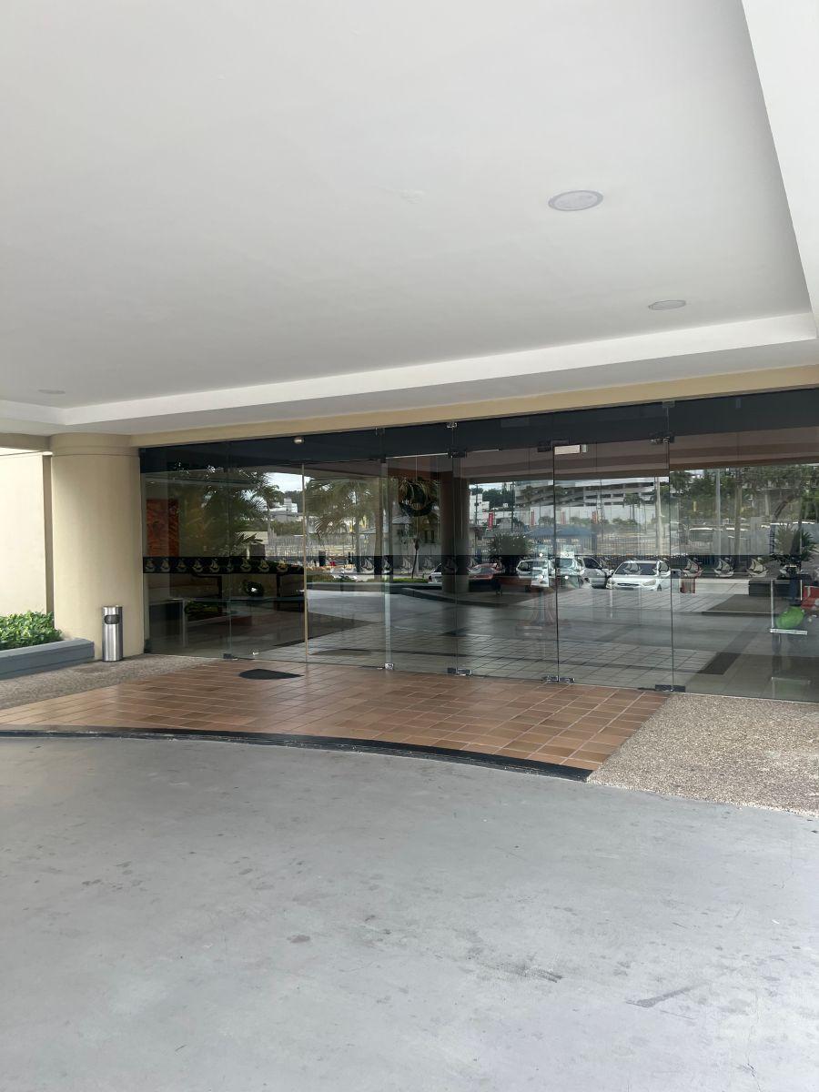 Dpto. Amoblado de 2 Dormitorio Alquilo en Torre Colon II en Kennedy Norte, 2 Parqueos en El Sótano. Guayas — imagen 10