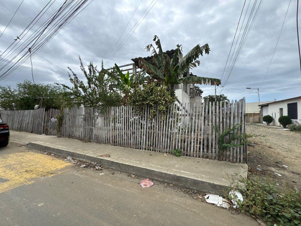 Casa de Venta en Costa Azul Zona Norte de Manta, Manabí — imagen 2