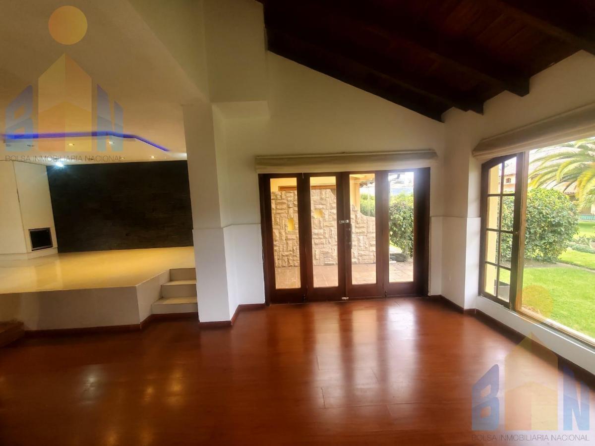 Ct Venta Casa Remodelada Acabados de Lujo Conjunto Privado Valle de Los Chillos Alangasi — imagen 7