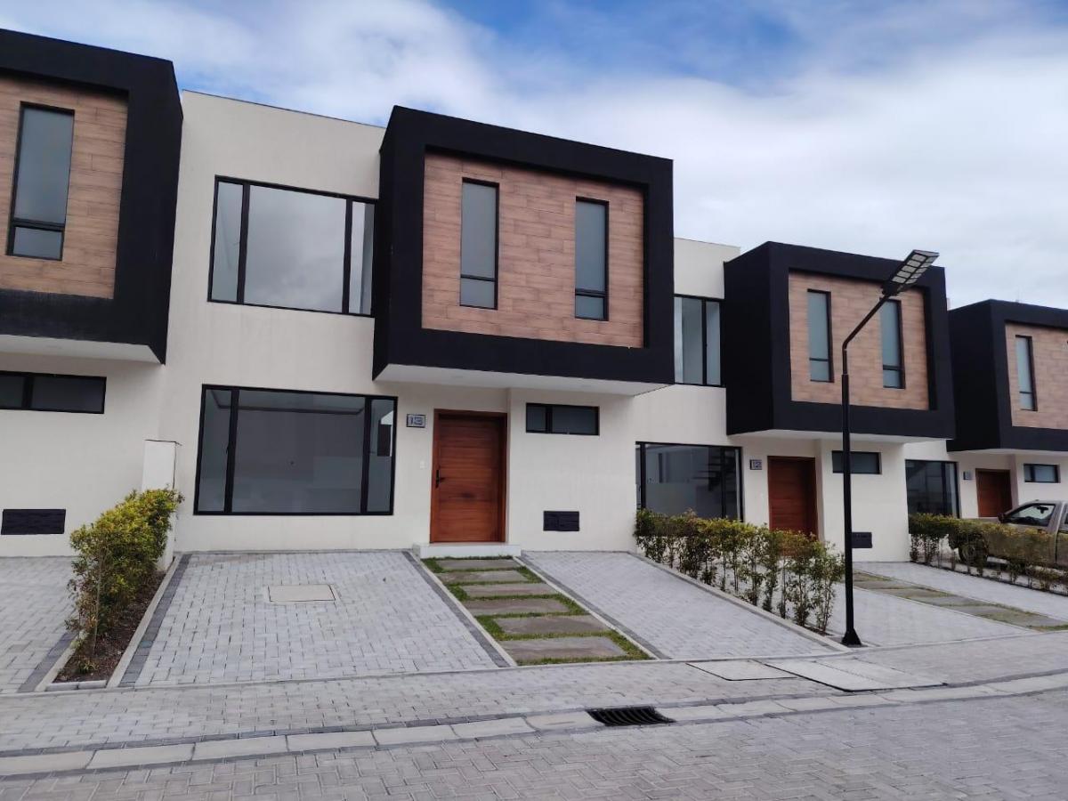 Casa en Tumbaco — imagen 10