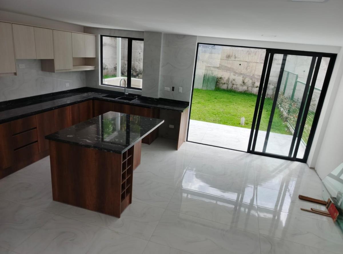 Casa en Tumbaco — imagen 9