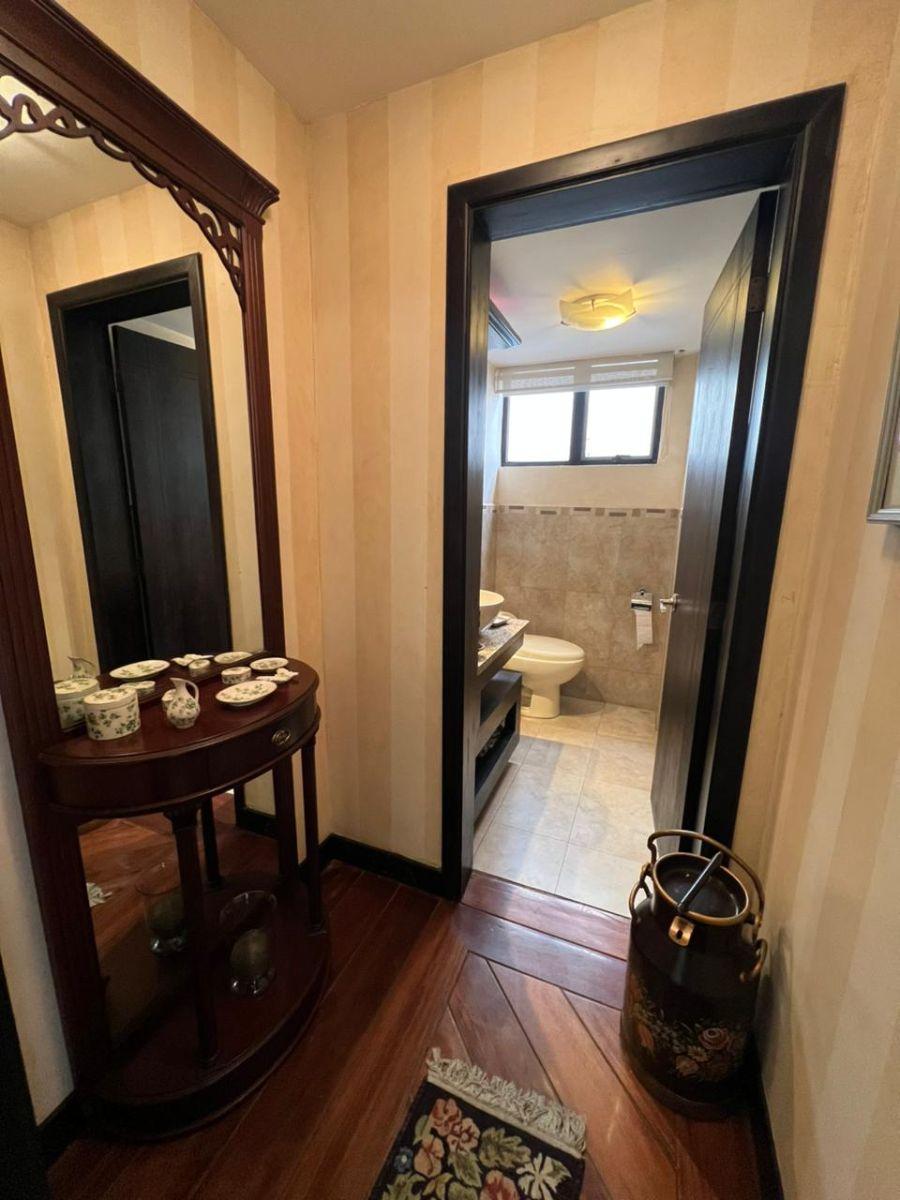 Vendo Departamento, Sector González Suarez, 314 m, 250.000 Dólares. Provincia de Pichincha — imagen 6