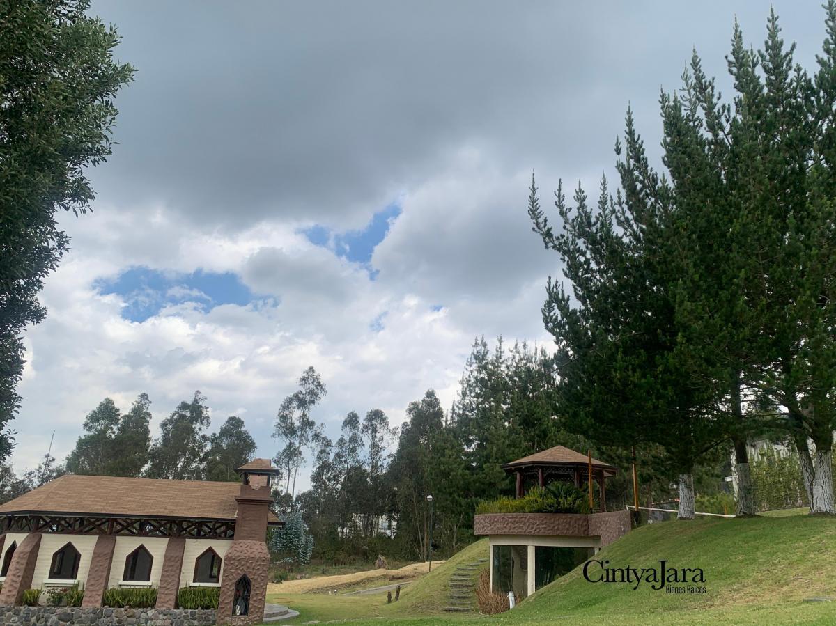Terreno en Urbanización, Cumbaya, Sector San Juan, Oportunidad — imagen 6