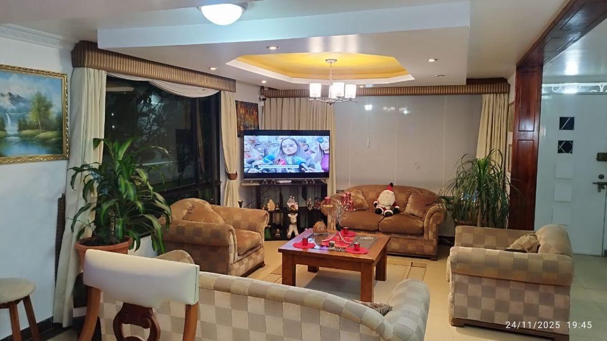 Casa con 3 Recámaras en Venta en Mitad del Mundo, 192 m² Terreno — imagen 9