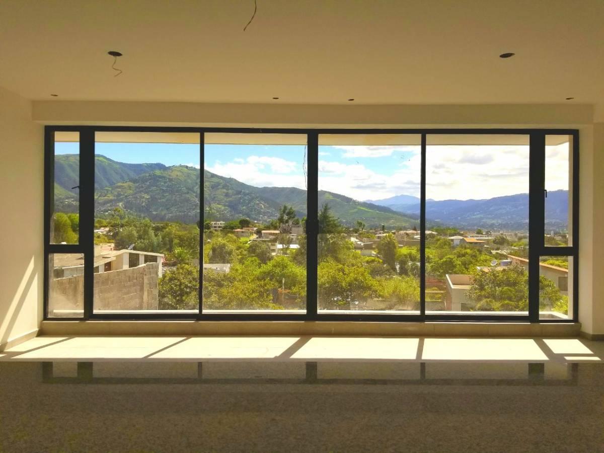 Moderno y Elegante Departamento Nuevo de Venta en Tumbaco — imagen 10