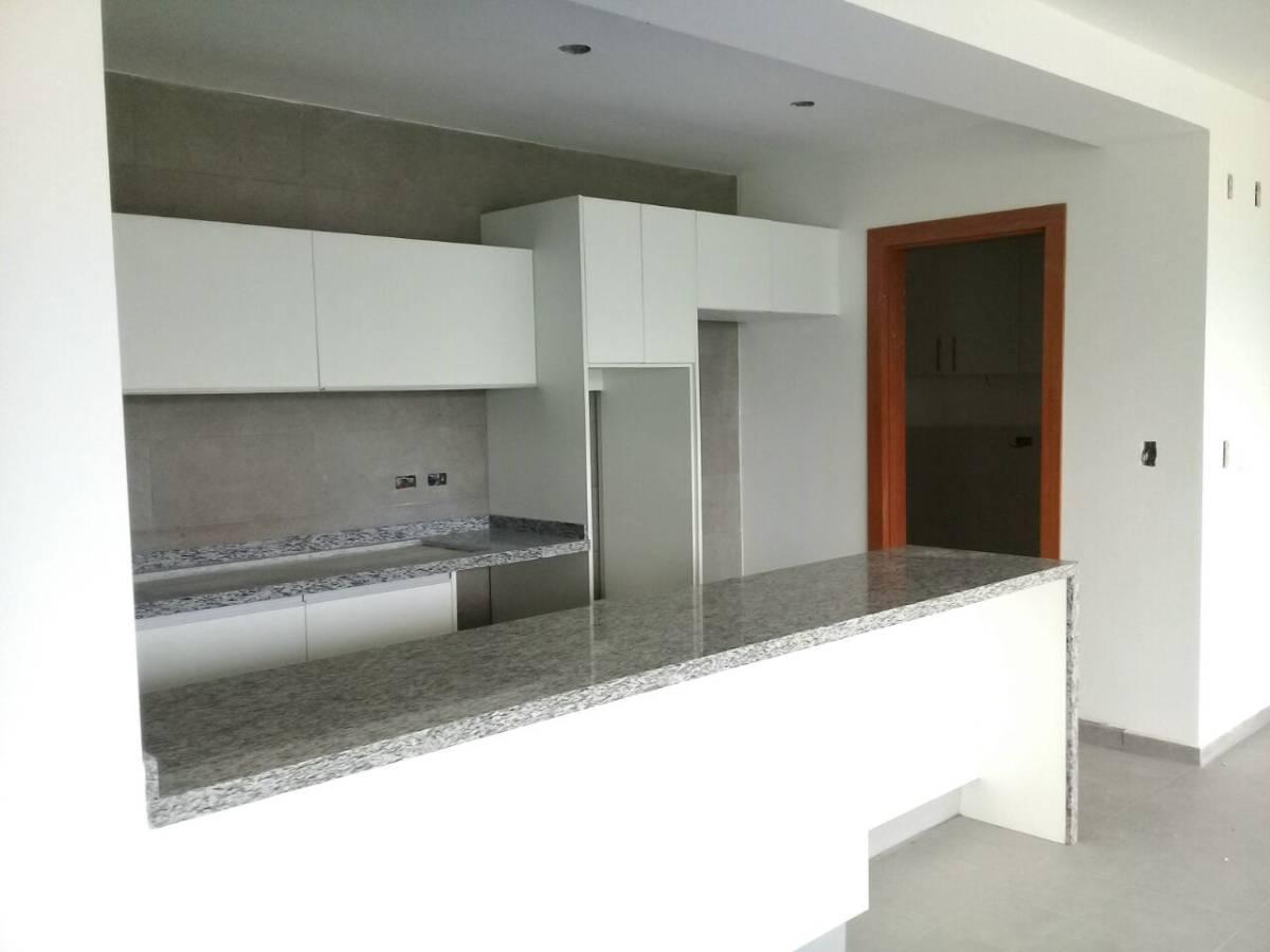 Moderno y Elegante Departamento Nuevo de Venta en Tumbaco — imagen 9