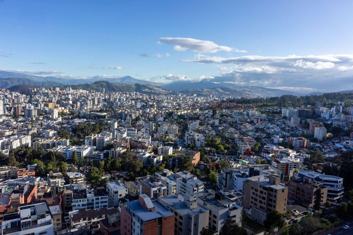 Espectacular Departamento con La Mejor Vista de Quito en Venta — imagen 10