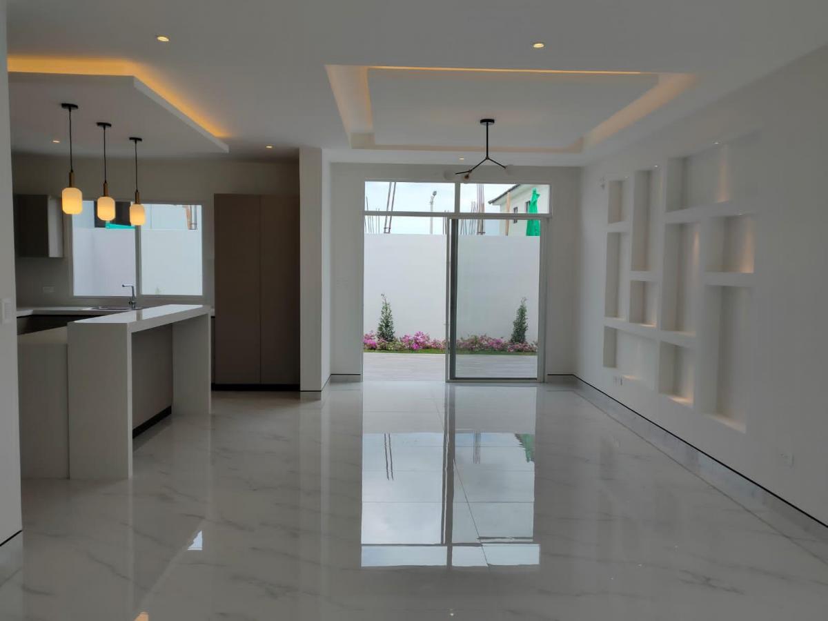 Casa de Venta en La Urbanización Porto Alegre, Vía a La Costa, de Estreno. Guayas — imagen 8