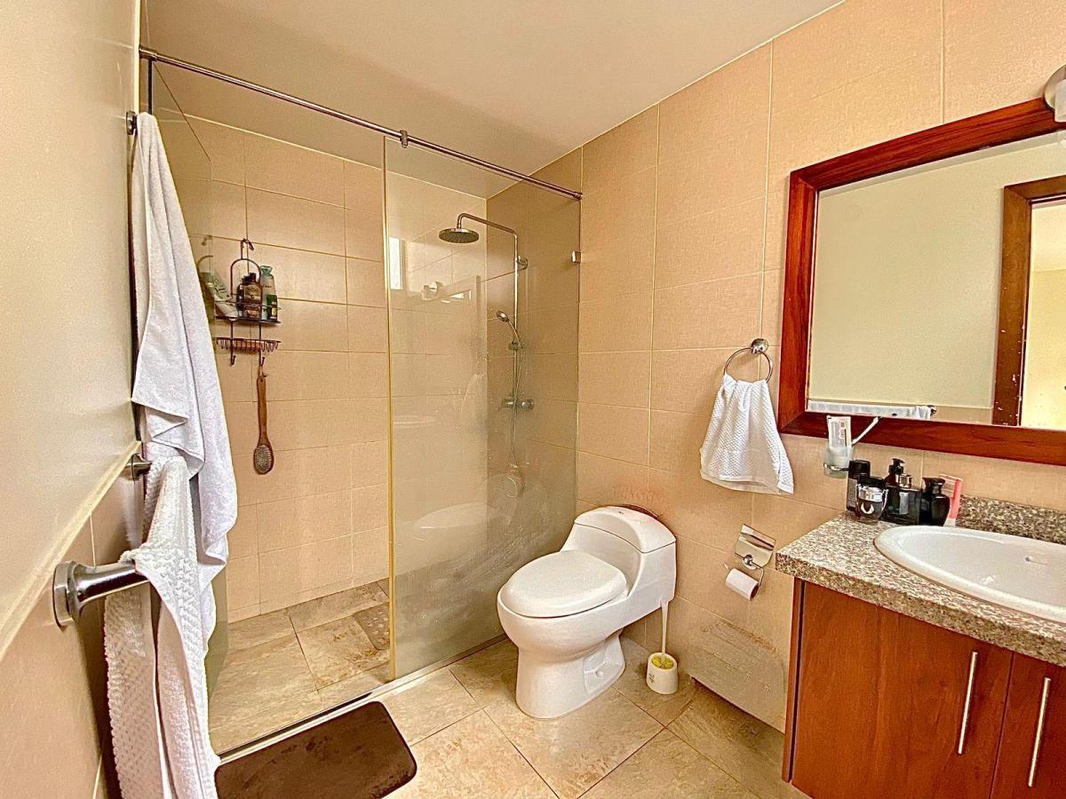 Departamento Amoblado de Venta - Renta Cumbaya 2 Dorm. Provincia de Pichincha — imagen 3