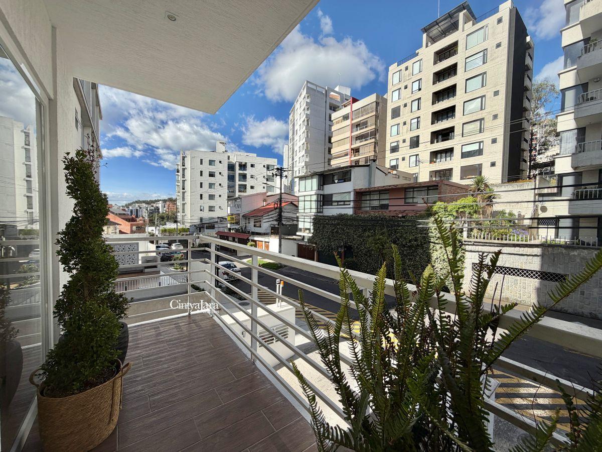 Departamento de Lujo, Como Nuevo, Sector González Suarez, 1 Dorm, Venta — imagen 9