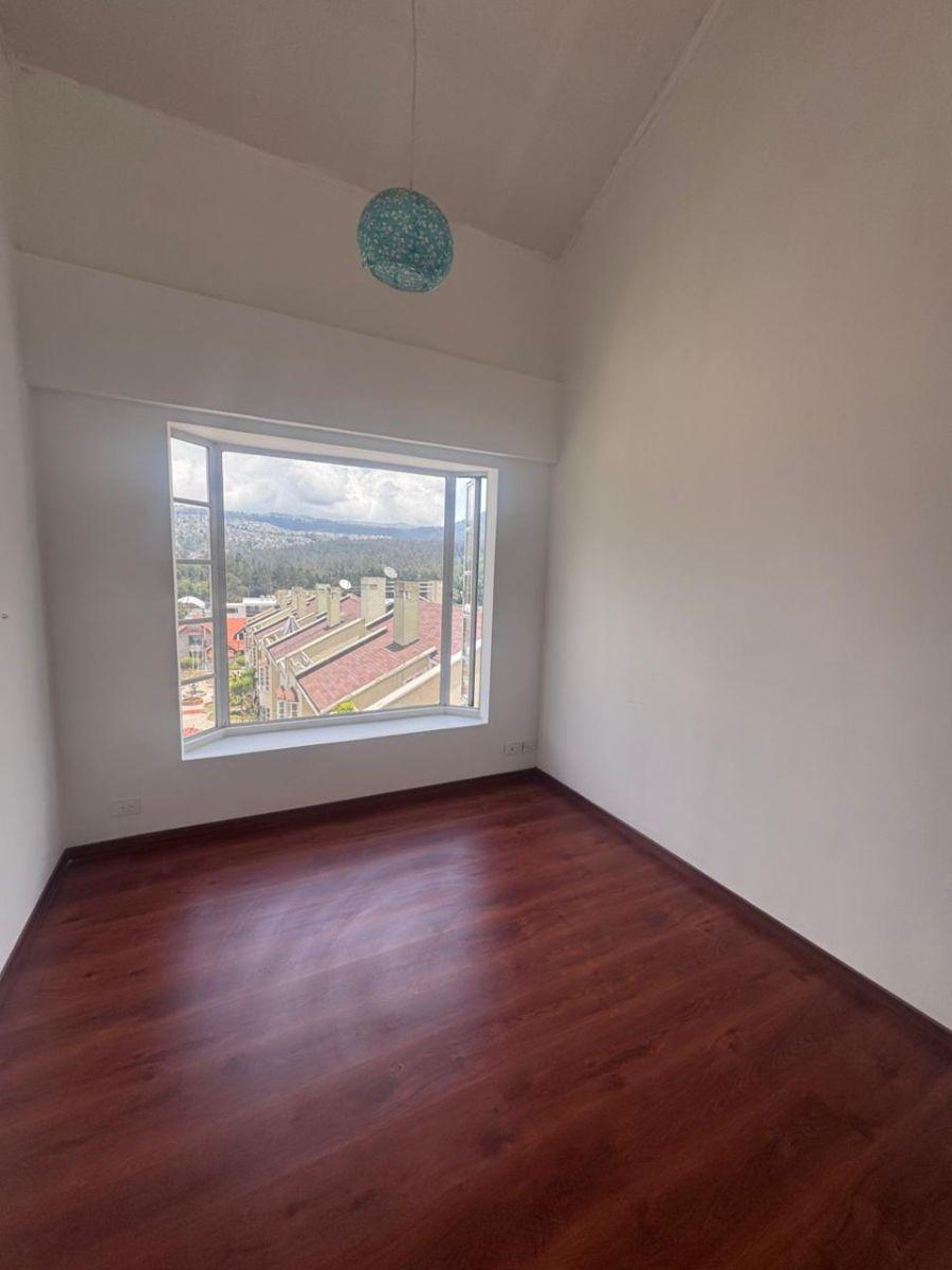 Vendo Departamento Dentro de Conjunto Sector Carcelén — imagen 2