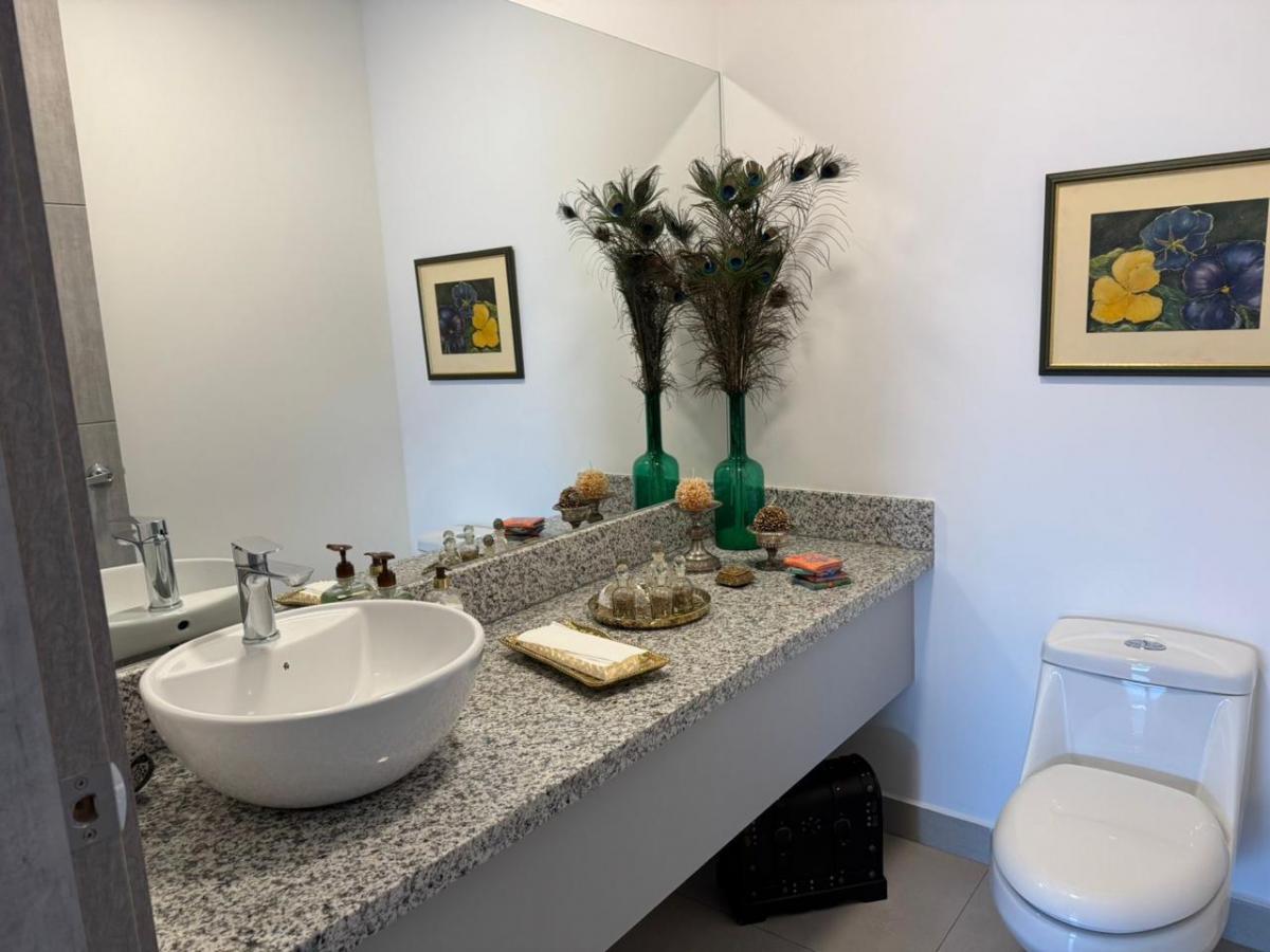 Departamento de Venta Ubicado en San Juan Alto, Excelente Vista, Amplio — imagen 2