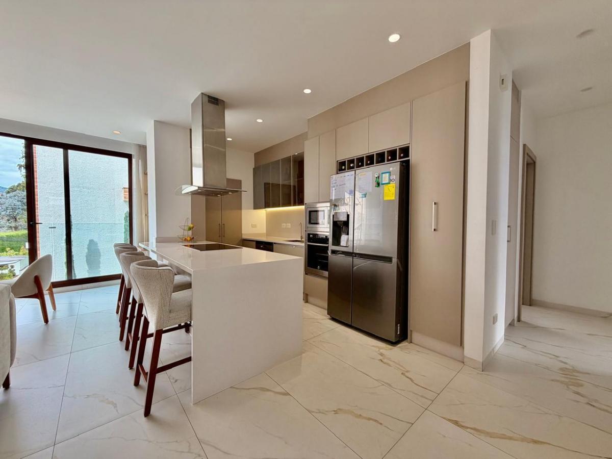 Mgv Vendo Departamento 3 Dorm. Cumbaya — imagen 6