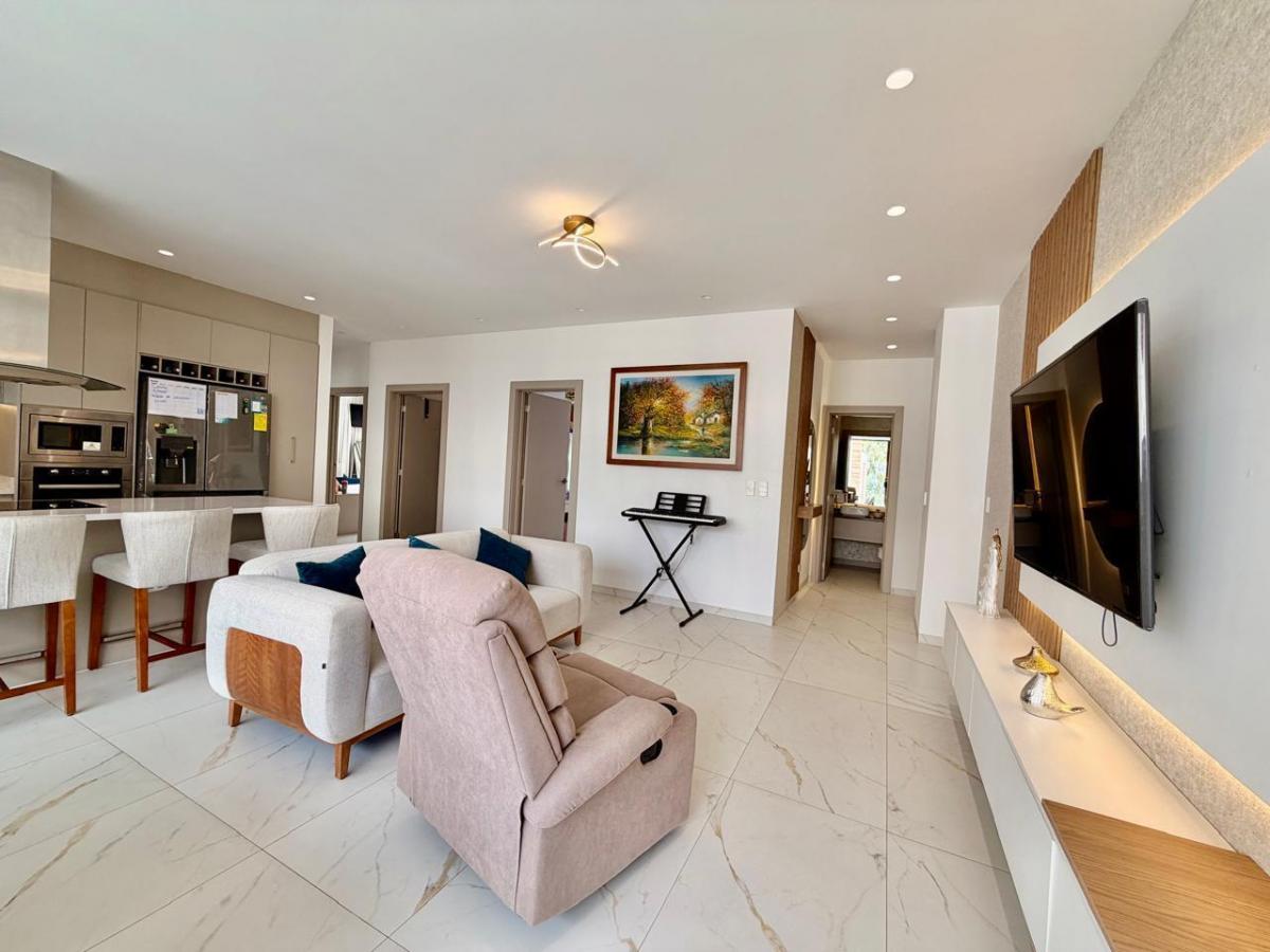 Mgv Vendo Departamento 3 Dorm. Cumbaya — imagen 3