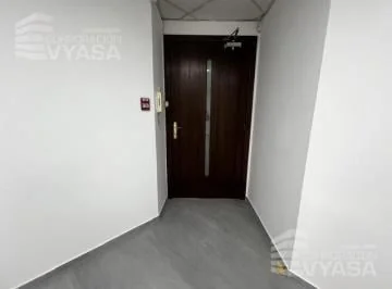 Carolina - Amazonas y Rumipamba, Oficina de Venta 70 m² — imagen 5