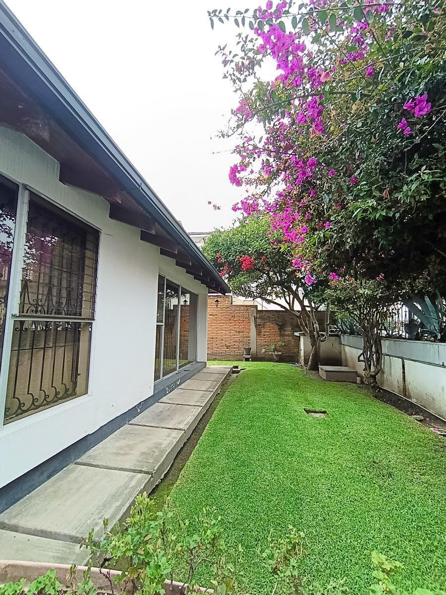 Casa 284 m² 4 Habitaciones con Amplio Terreno en El Batán — imagen 10