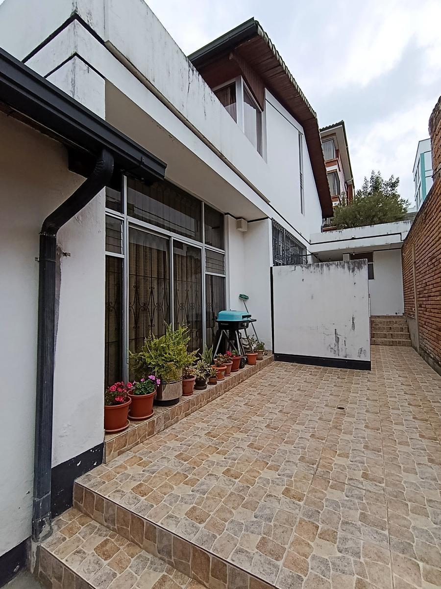 Casa 284 m² 4 Habitaciones con Amplio Terreno en El Batán — imagen 6