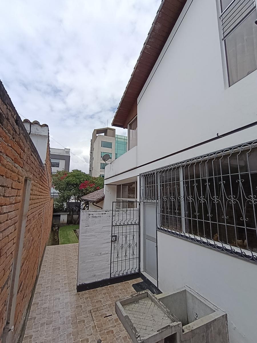 Casa 284 m² 4 Habitaciones con Amplio Terreno en El Batán — imagen 5