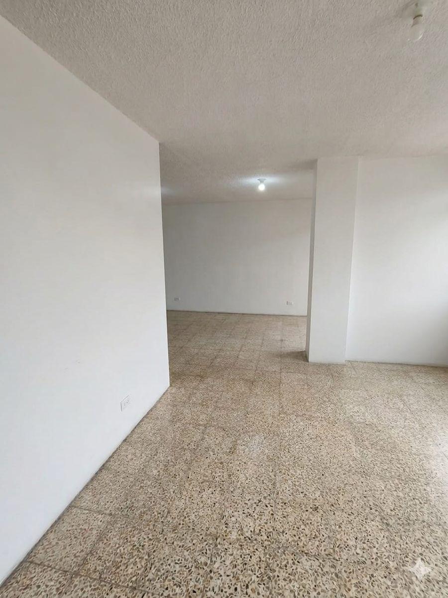 Vendo Departamento en Primer Piso Alto en Urdesa Central, Guayas — imagen 8