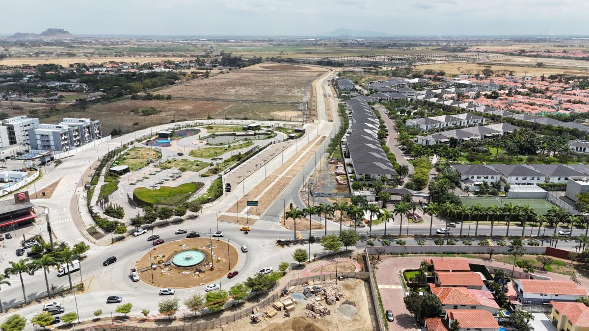 ¡Oportunidad Única! Macrolote de 75,000 m² en Venta: Sector Barranca, Nuevo Gran Samborondón | El Fu, Guayas — imagen 8