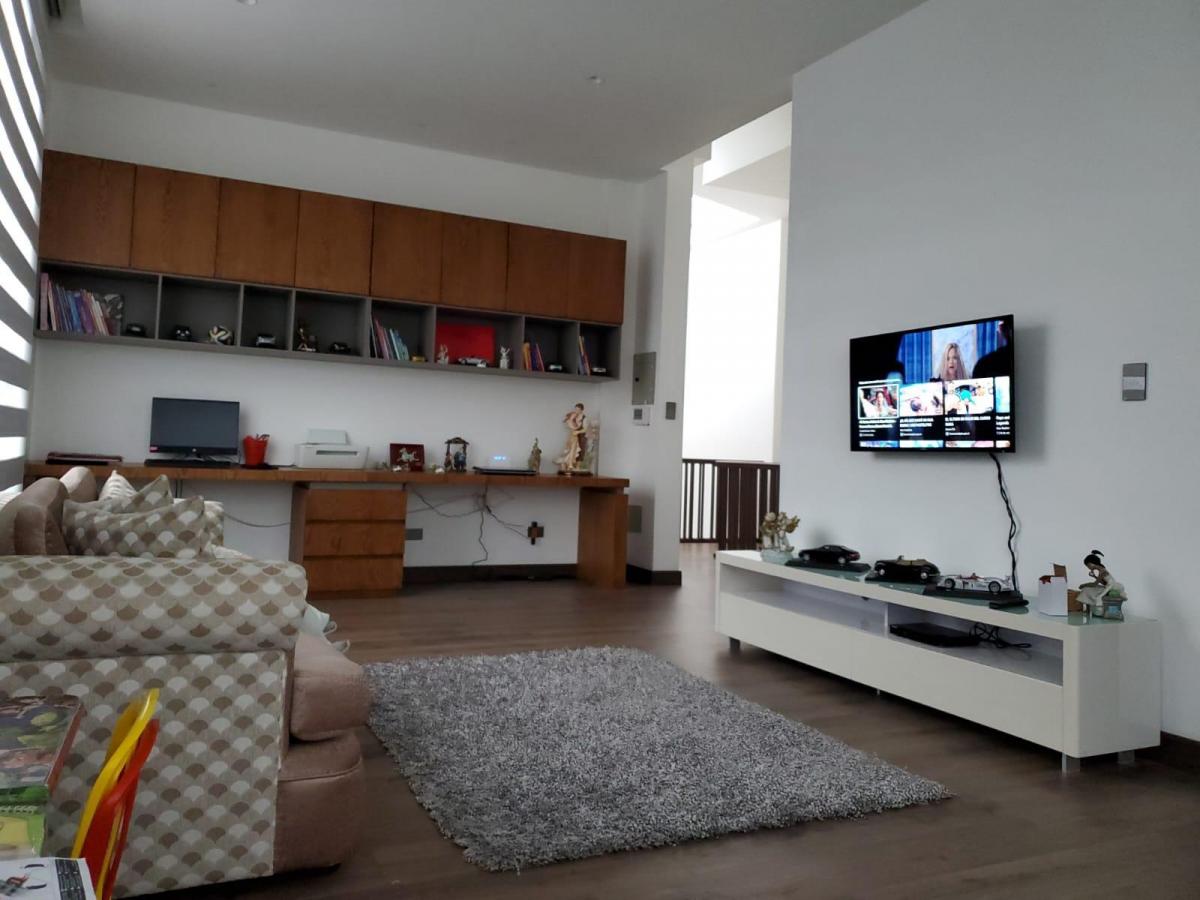 Hm Sa/ Tumbaco! Hermosa Casa Moderno/minimalista de 650 m² en Venta 980.000 Usd — imagen 10