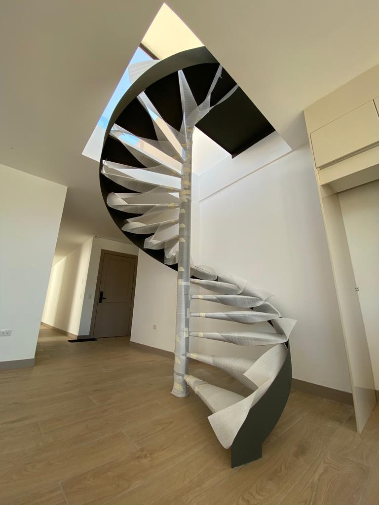 Hermoso Departamento con Terraza Privada - Cumbaya — imagen 6