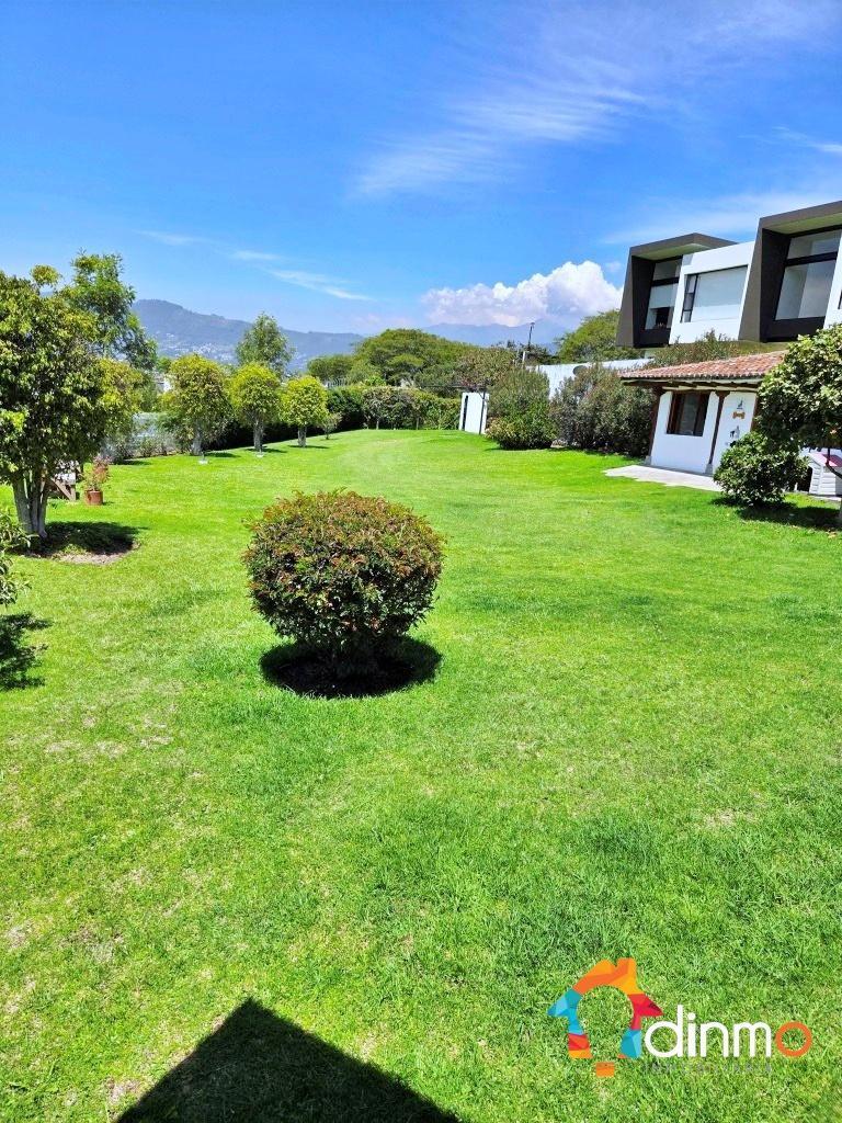 Casa en Venta Urbanziación La Viña Alta – Tumbaco | Amplio Terreno — imagen 2