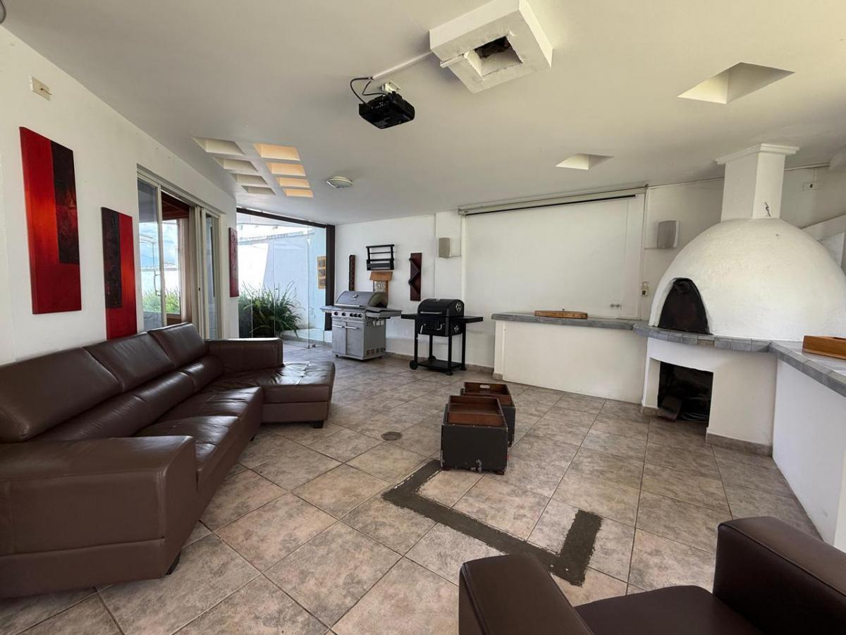 Casa con 740 m² de Terreno, 4 Dorm. en Venta en Vista Grande — imagen 6