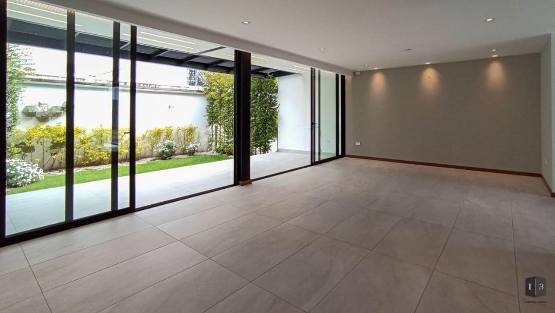 Linda Casa Tecnologica de Venta - San Juan de Cumbayá — imagen 10
