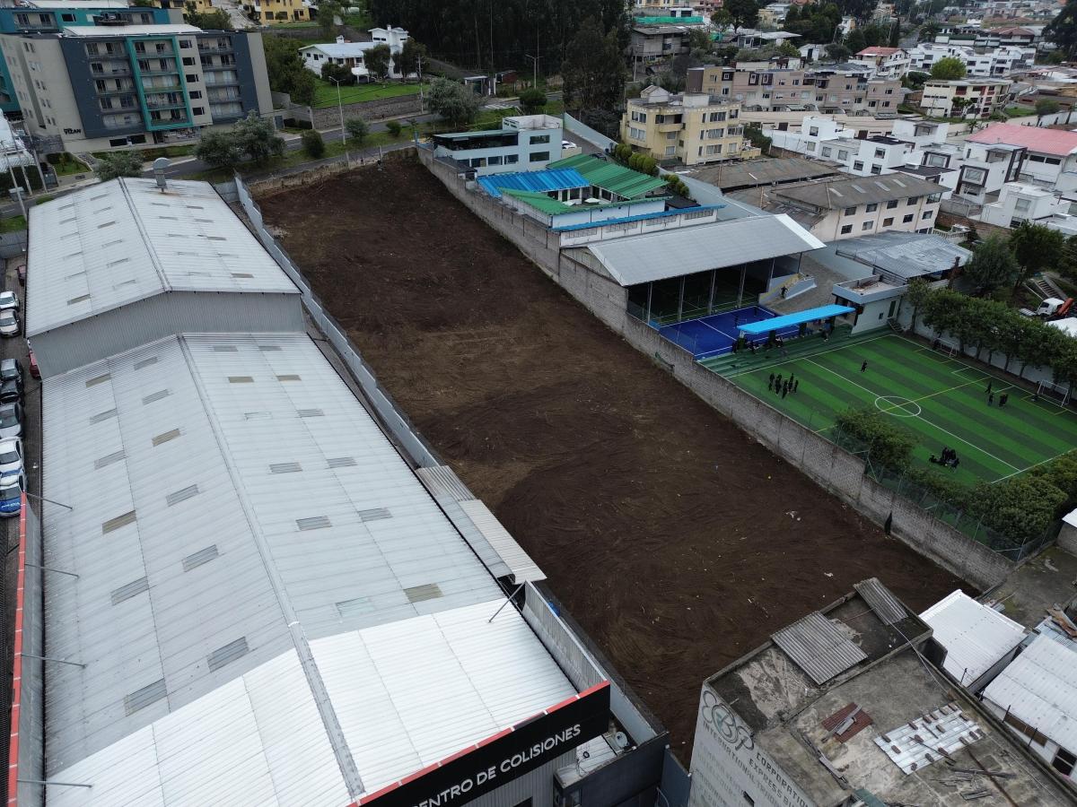 Santa Lucia Alta Terreno de 2.990 m, 5 Pisos, Frente de 33 m — imagen 10