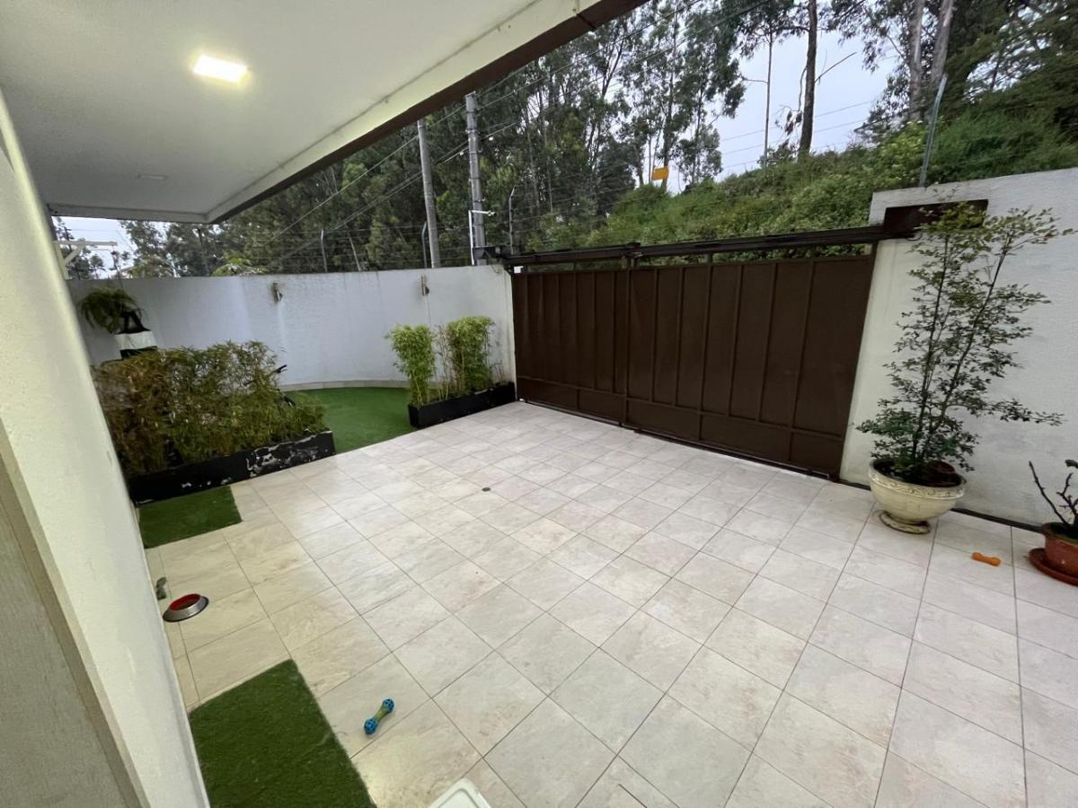Vendo Departamento Armenia Uno de 220.95 m² de 3 Dorm. Patio Más Terraza — imagen 2