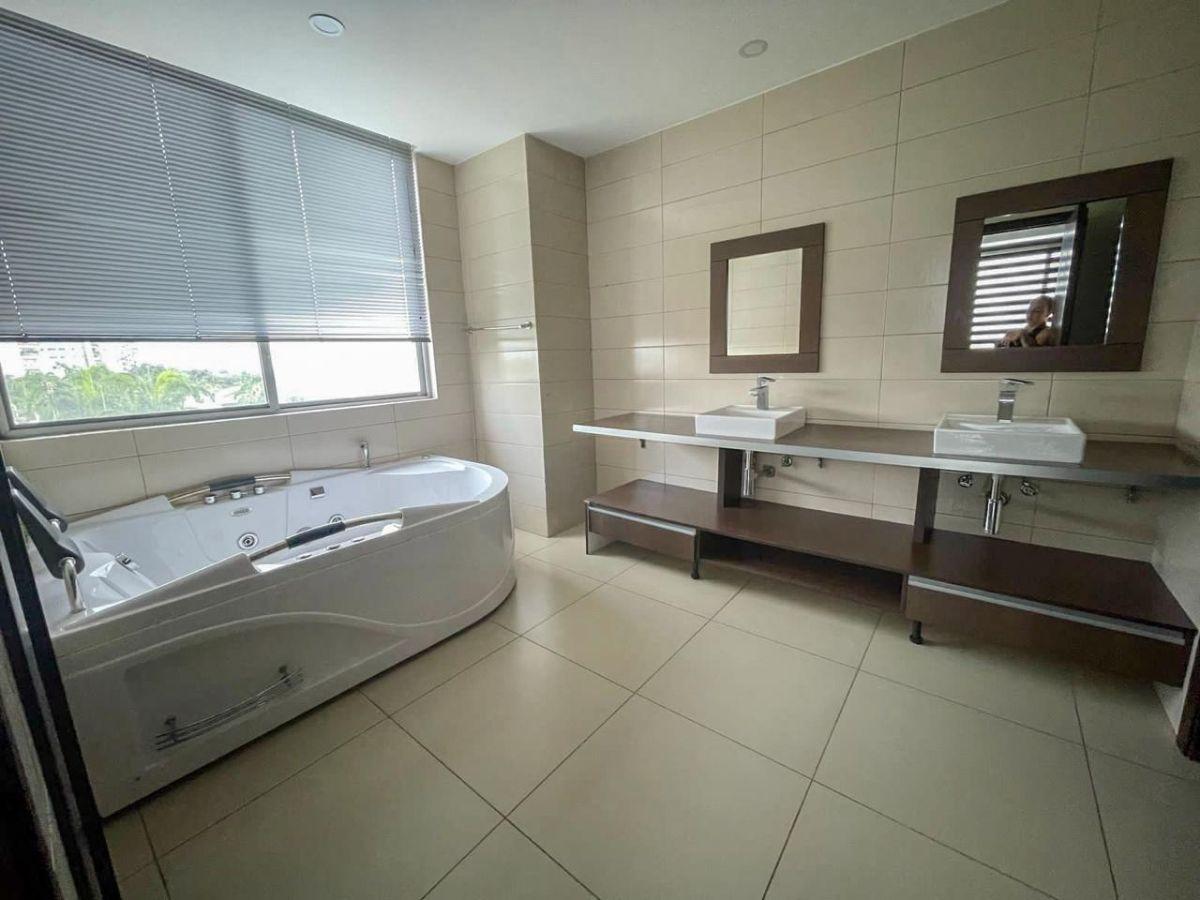 River Towers Km 5 Via Samborondón, Guayas — imagen 8
