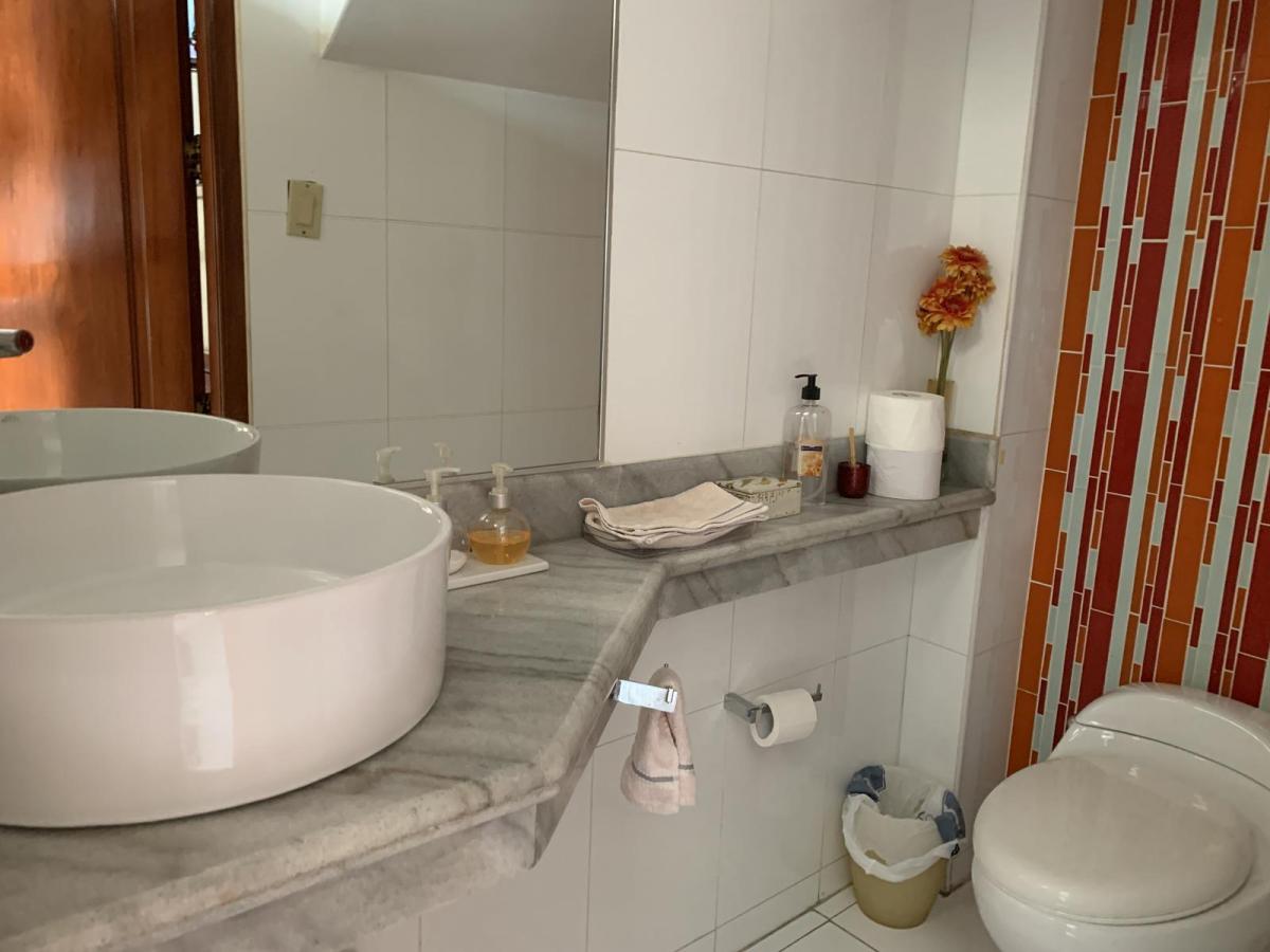 Casa con 4 Habitaciones y Piscina en Ceibos Norte en Venta, Guayas — imagen 2