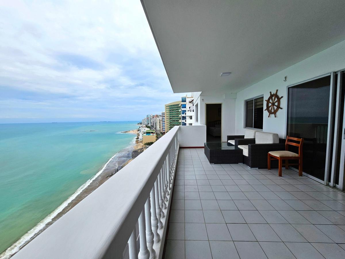 Vendo Lindo Departamento Vista Mar con Amplio Balcon en Salinas — imagen 8
