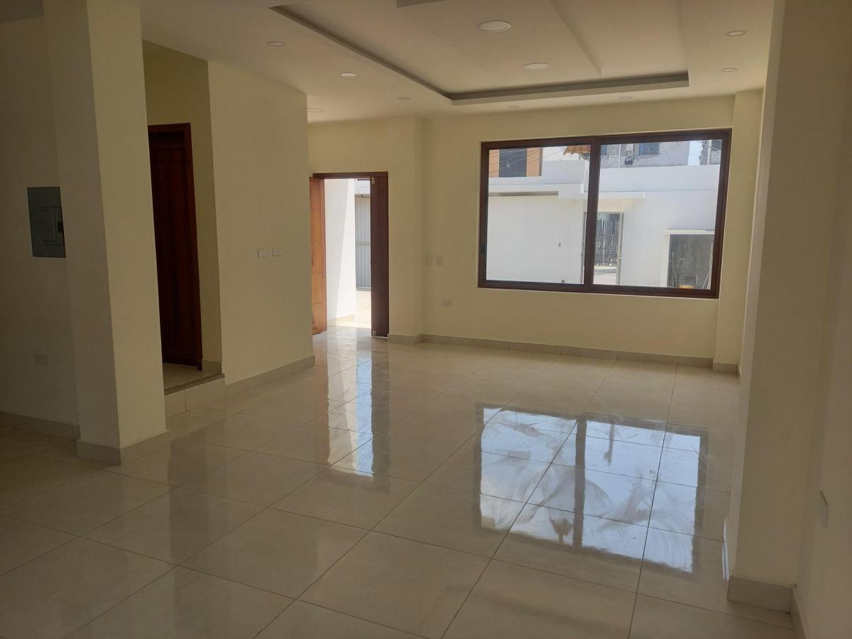 Casa de Venta en Manta Zona Norte San Agustin, Manabí — imagen 4