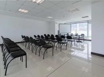 Oficina en Venta de 80 m² Sector La Carolina, Centro Norte, Entrega Inmediata — imagen 2