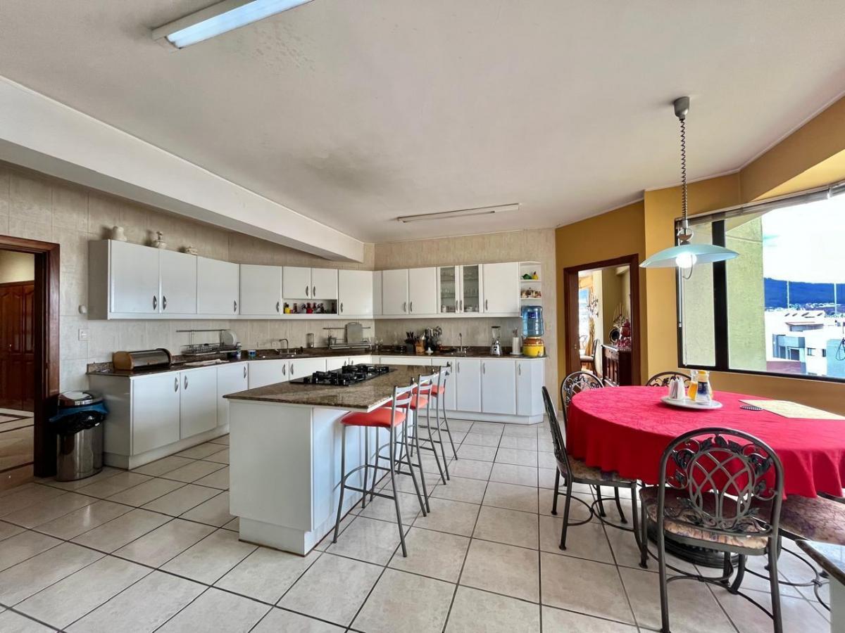 Departamento en Venta Sector González Suárez — imagen 3