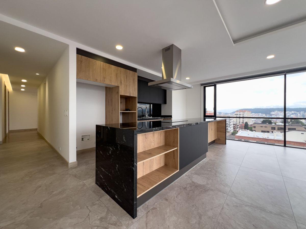 Renta/venta Penthouse con La Mejor Vista en Quito Tenis 3 Habitaciones — imagen 4