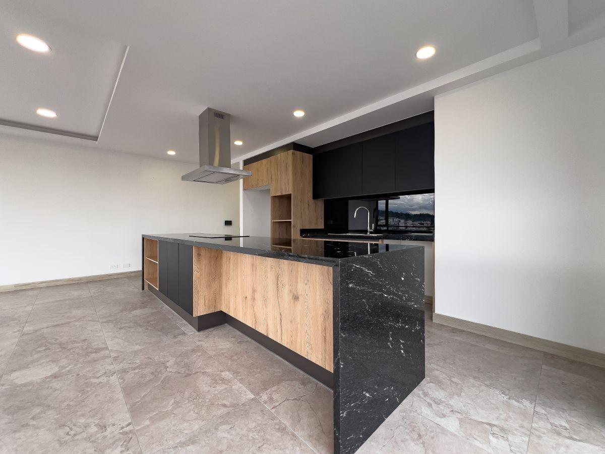 Renta/venta Penthouse con La Mejor Vista en Quito Tenis 3 Habitaciones — imagen 3
