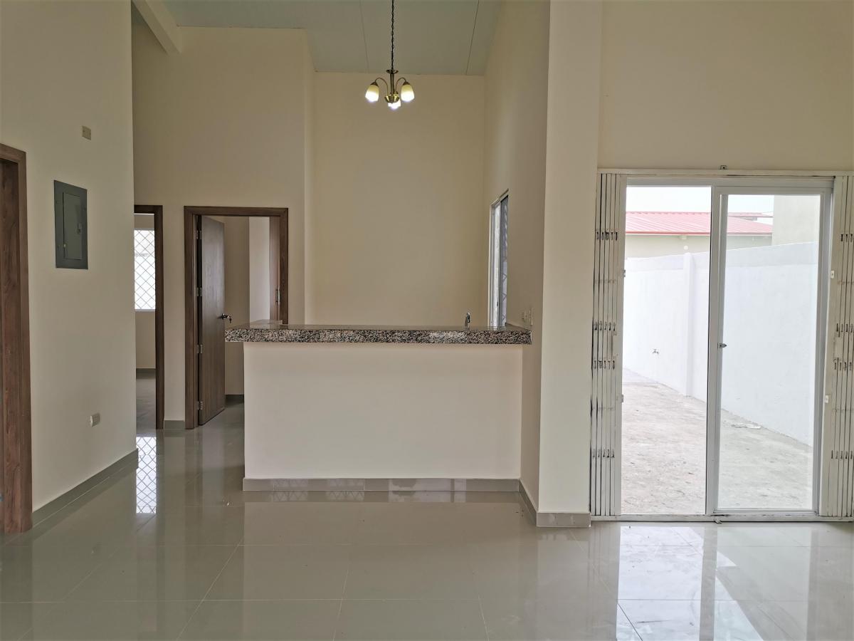 Casa de Venta en La Urbanización Las Delicias, 3 Dorm., Guayas — imagen 10