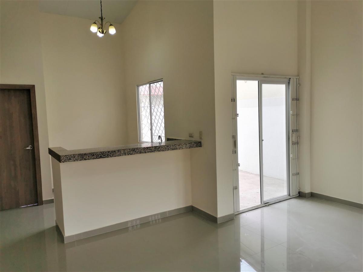 Casa de Venta en La Urbanización Las Delicias, 3 Dorm., Guayas — imagen 8