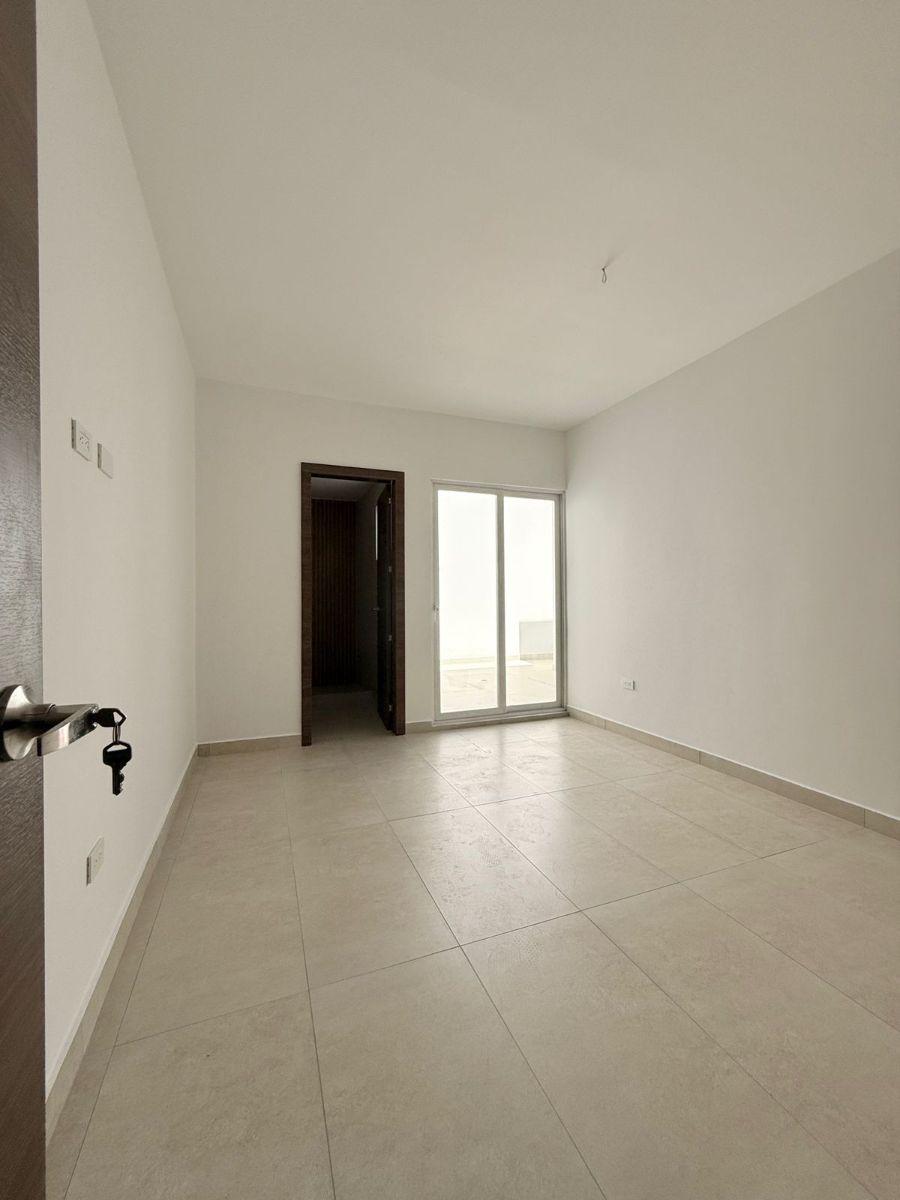 Departamento Moderno con Patio de Venta en San Juan Alto Cumbaya — imagen 8