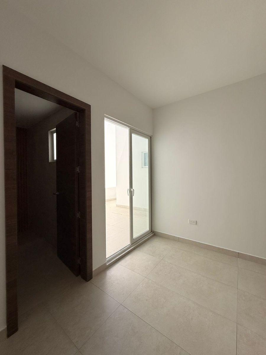 Departamento Moderno con Patio de Venta en San Juan Alto Cumbaya — imagen 7