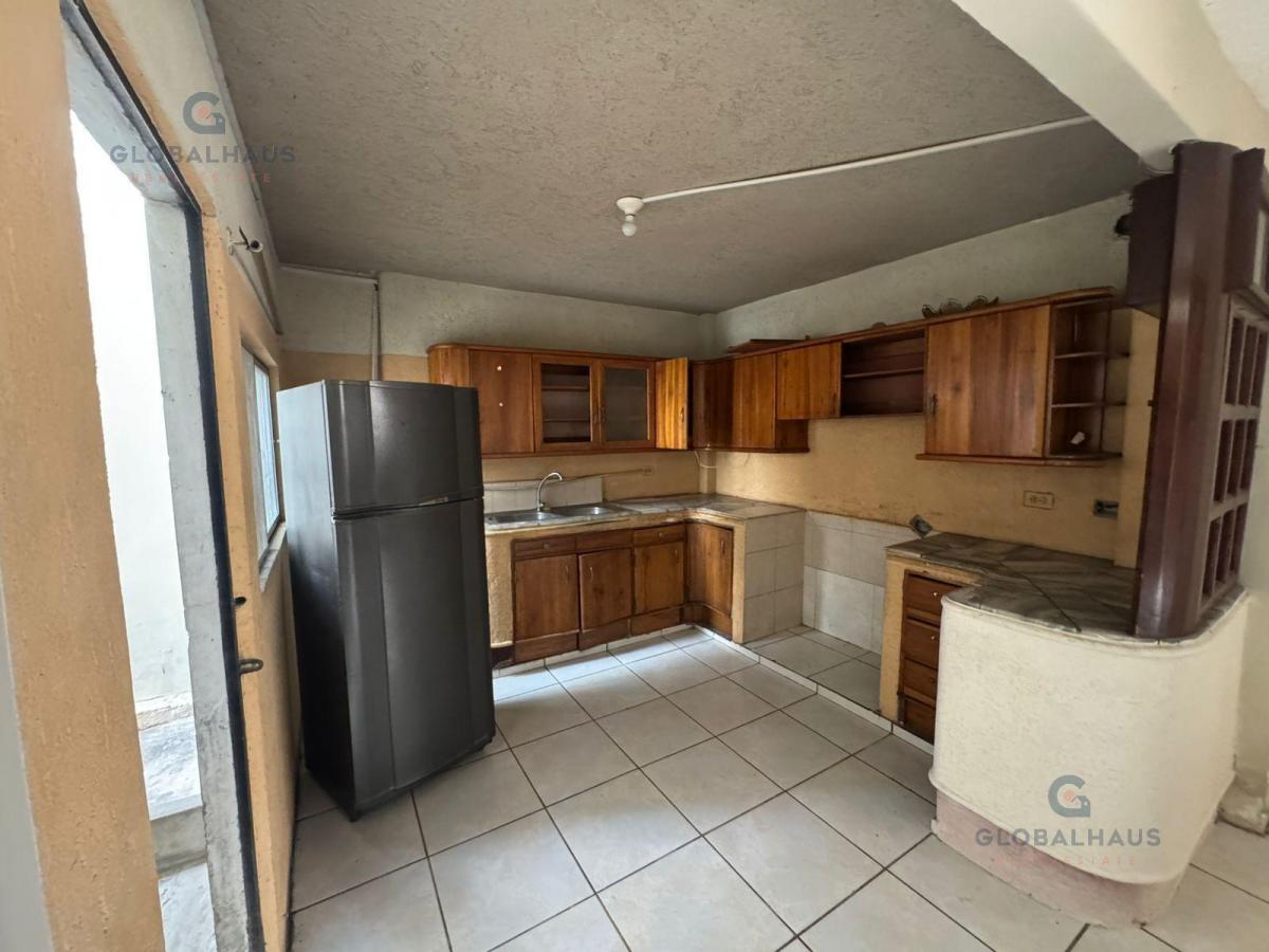 Venta de Casa Rentera en Samanes 2 con 5 Departamentos. m. B, Guayas — imagen 4
