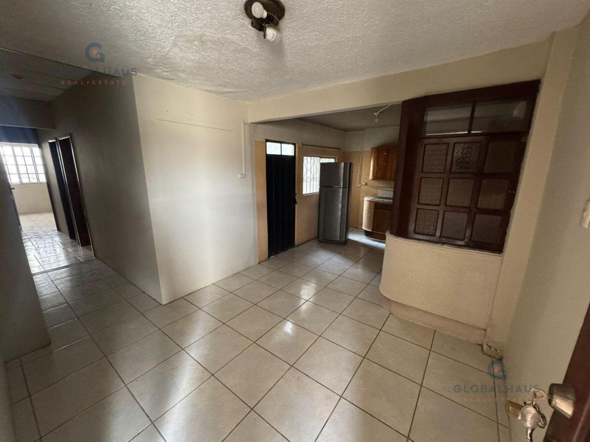 Venta de Casa Rentera en Samanes 2 con 5 Departamentos. m. B, Guayas — imagen 2