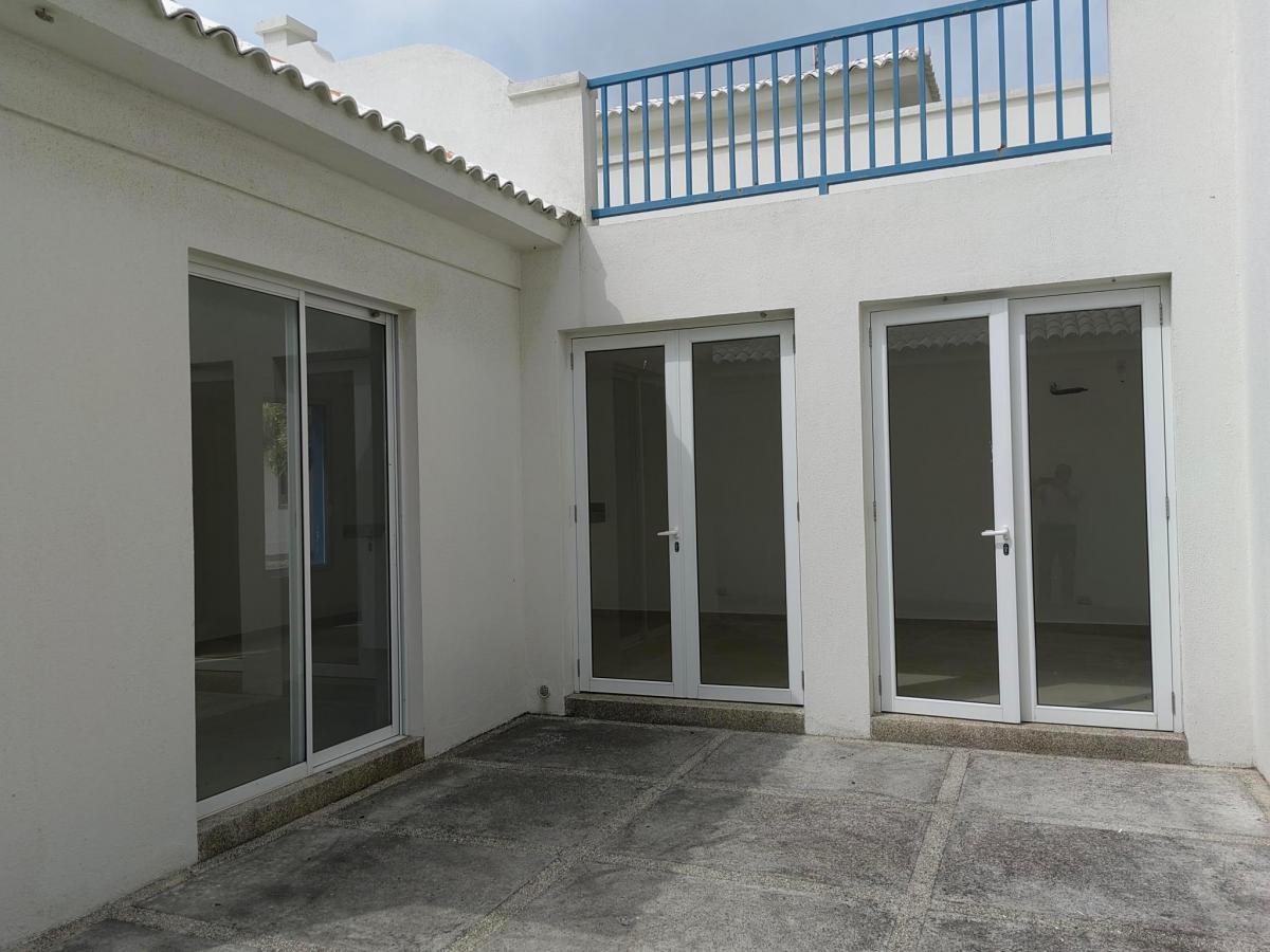 Casa de Venta en La Urbanización Bahía Muyuyo, Villamil Playas, 2 Plantas. Guayas — imagen 9