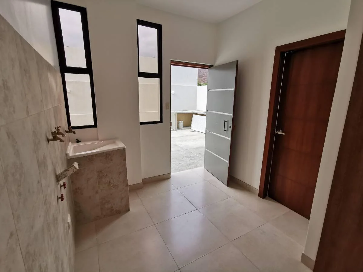 Casa de Venta en Condado de Vicolinci, por Estrenar, Acabados de Lujo. Guayas — imagen 3